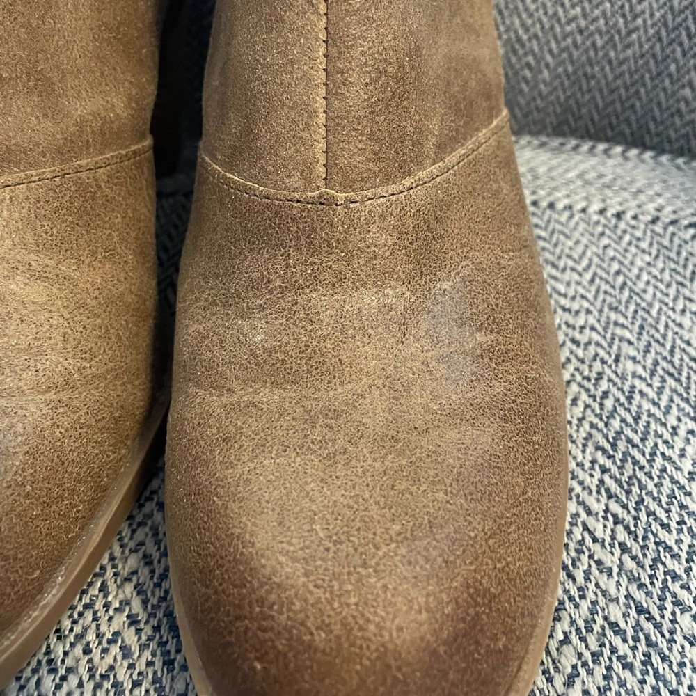 Dolce Vita Tan Heeled Booties - Picture 6 of 16